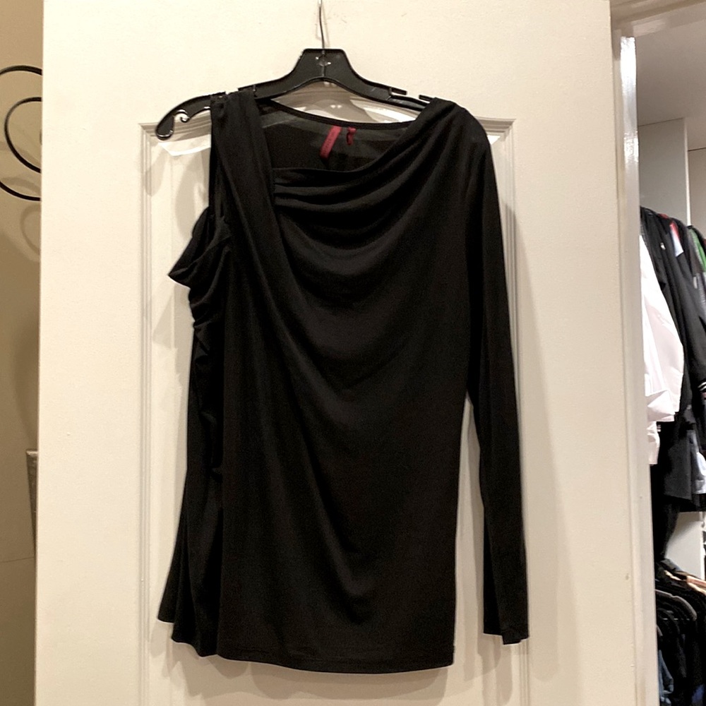 Love Scarlett Top w/Twist